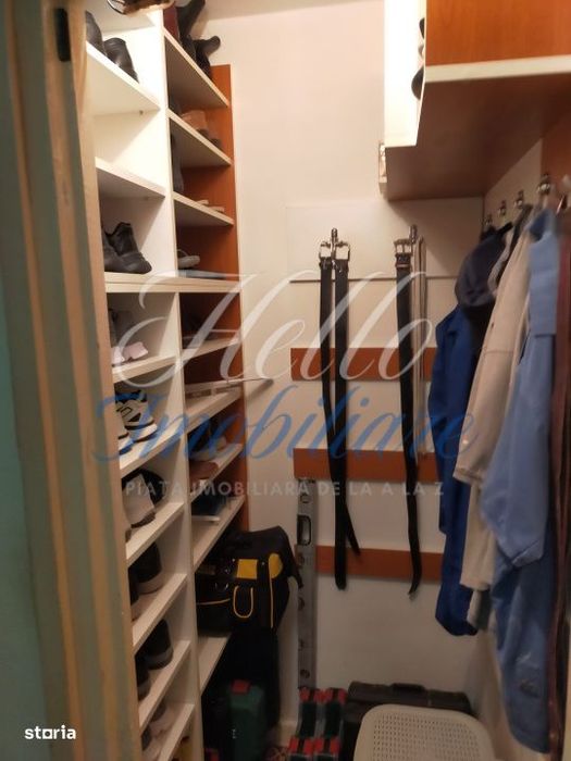 Vand apartament 3 camere 65mp+balcon 4,5mp zona Manastur ,Cluj