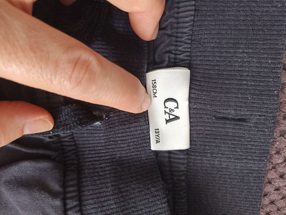 Lot pantaloni cu buzunare marimea 158 cm