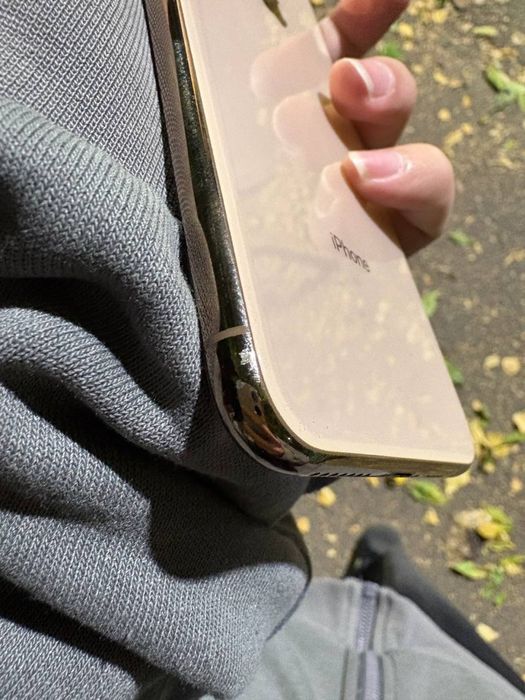 Iphone Xs Max.