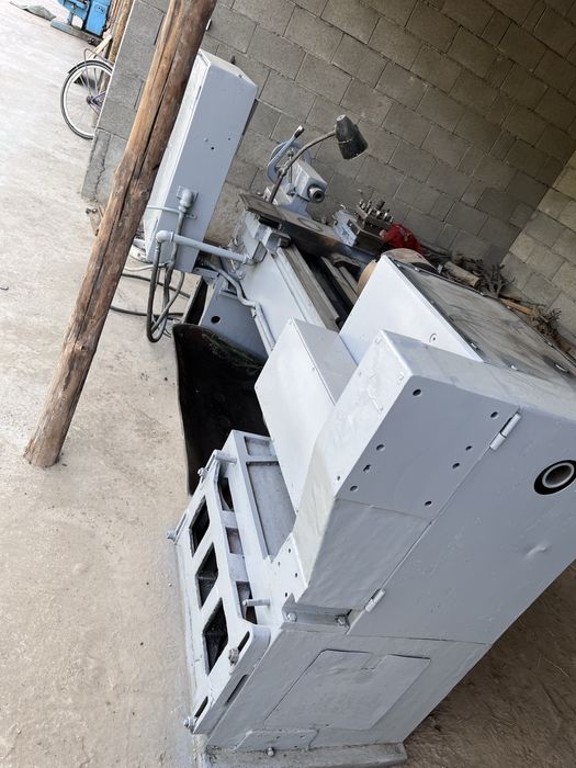 Токарный. станок