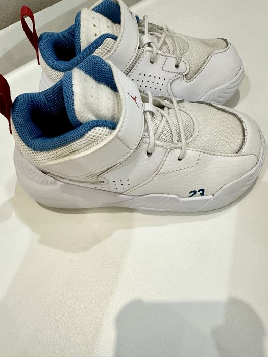 Детски маратонки NIKE Jordan 25 номер