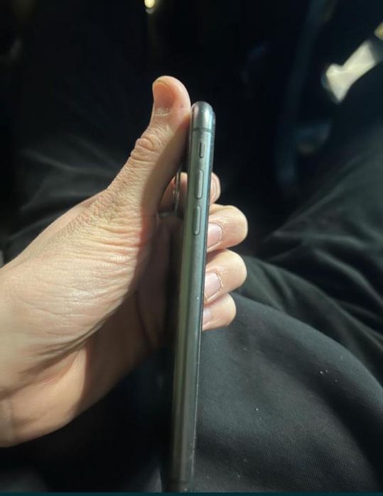 iPhone 11 чёрный 128гб