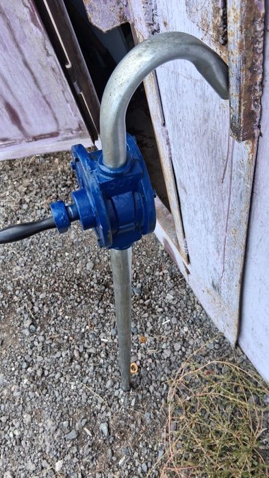 Продам насос чугунный ротарный