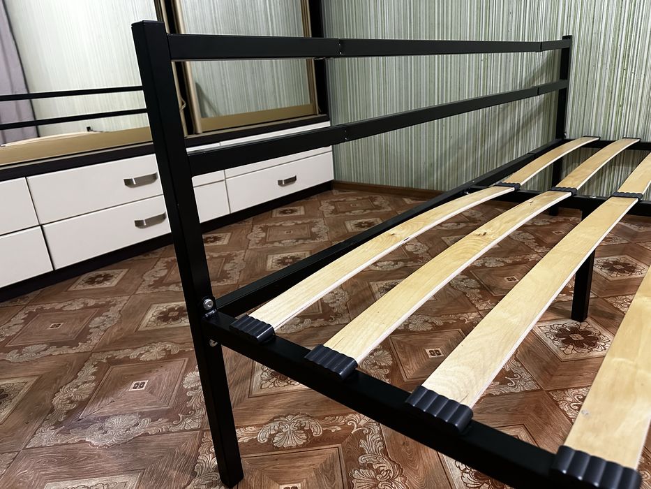 Двуспальныя кровать