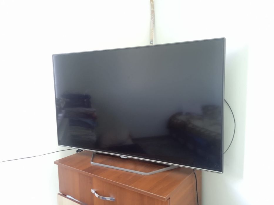 Продам телевизор TCL