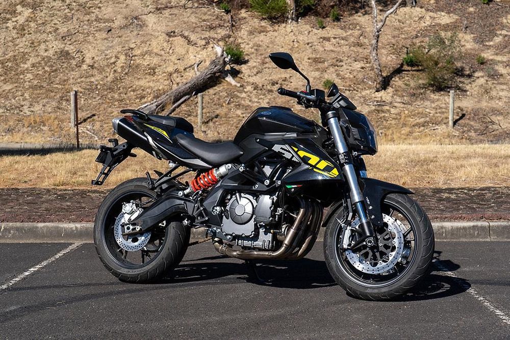 Электро мотор 600kb. Водно охлаждане, 4 цилиндра.