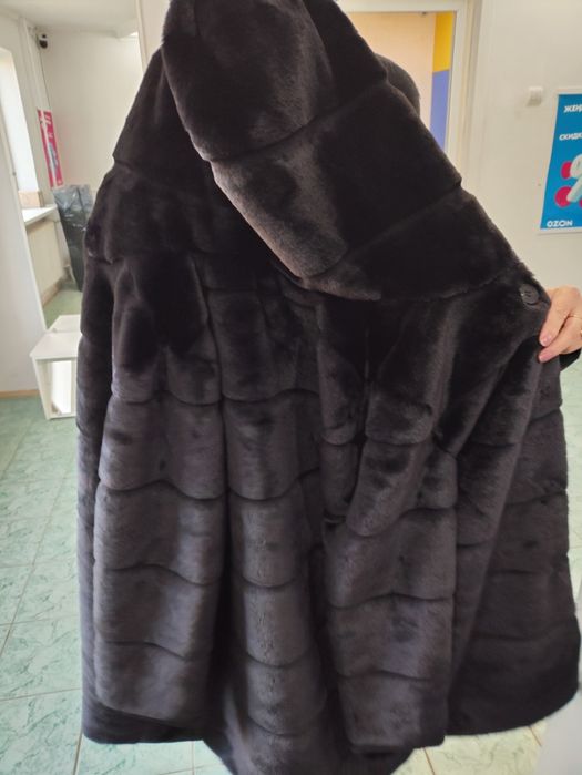 Продам шубу 24000 тенге