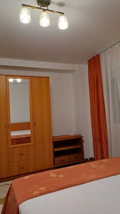 Inchiriez apartament 2 camere Botosani, zona Stejari