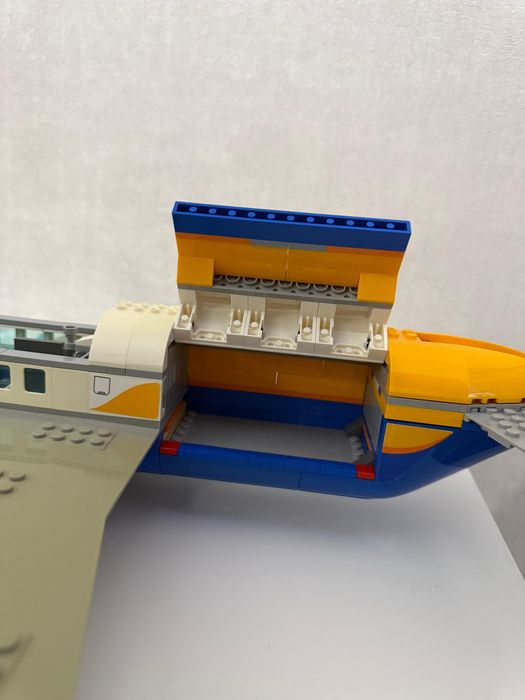 Lego самолет сити