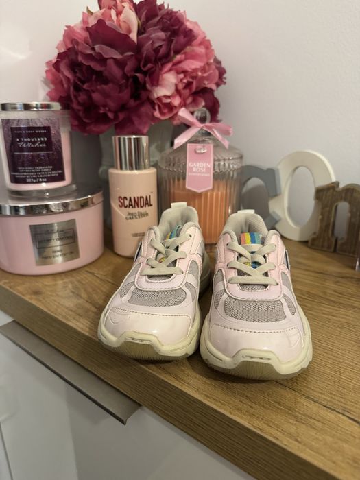 Vand pantofi copii Zara 24 ca noi