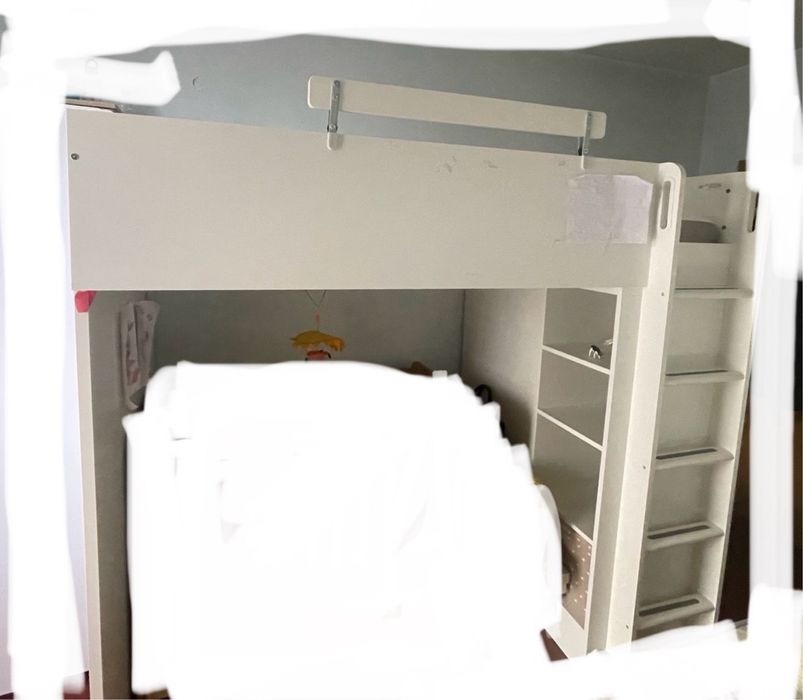 Легло с надстройка и гардероб