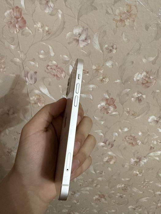 iPhone 12 белый 64 гб