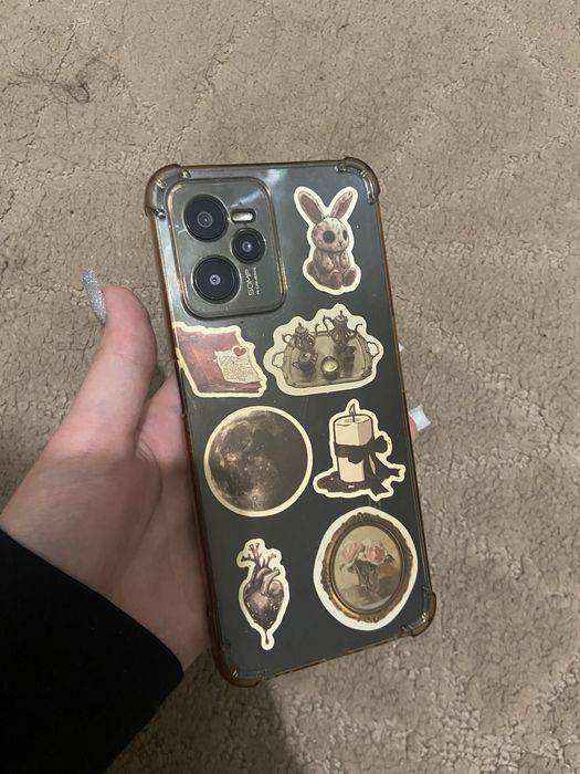 Телефон Realmi C35.
