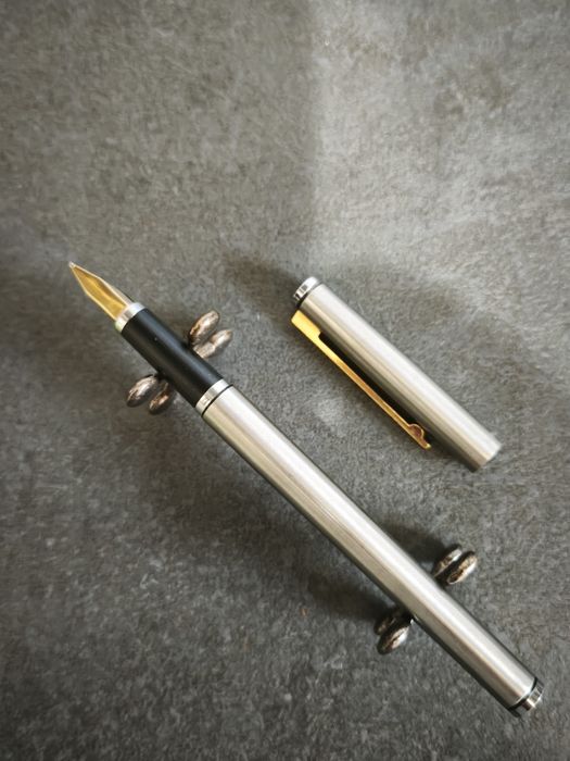 Stilou Pelikan Signum P560