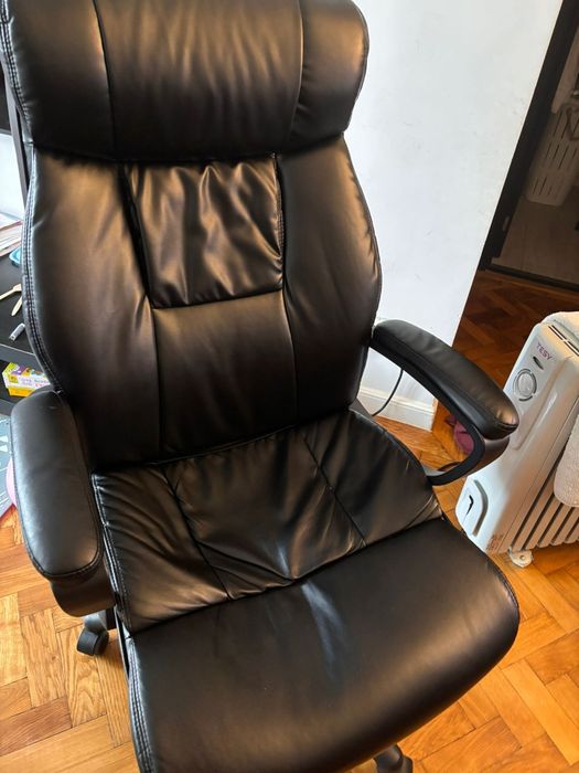 Scaun de birou TJELE JYSK – Preț redus (300 Lei)