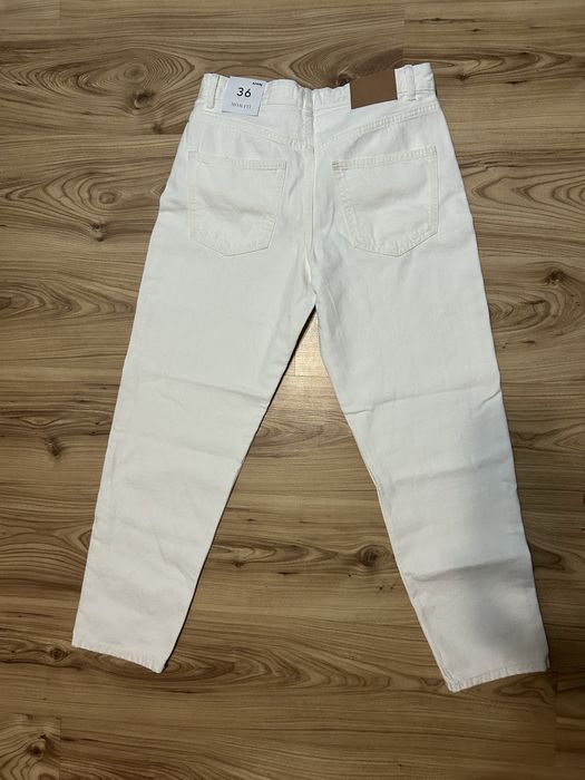 Бели дънки Sinsay Mom fit