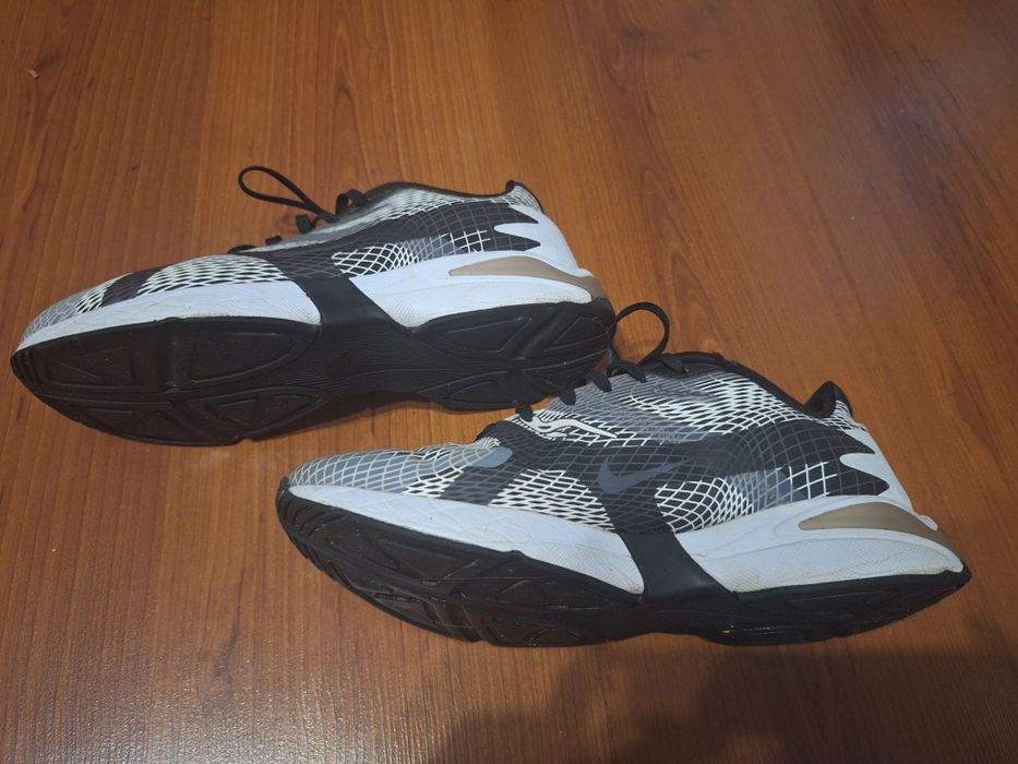 Маратонки Nike номер 41