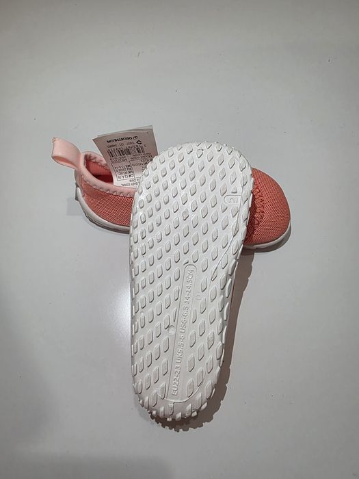 Бебешки аква обувки 22/23 номер НОВИ Nabaiji

БЕБЕШКИ АКВА ОБУВКИ, КОР