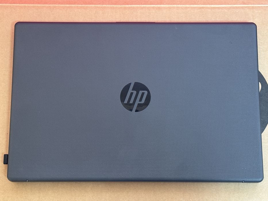 Гаранция! HP 15.6" инча / AMD RYZEN 5 5625U / RAM 16GB / SSD 512GB