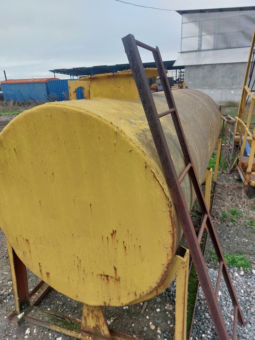 Метална цистерна дебелостенна