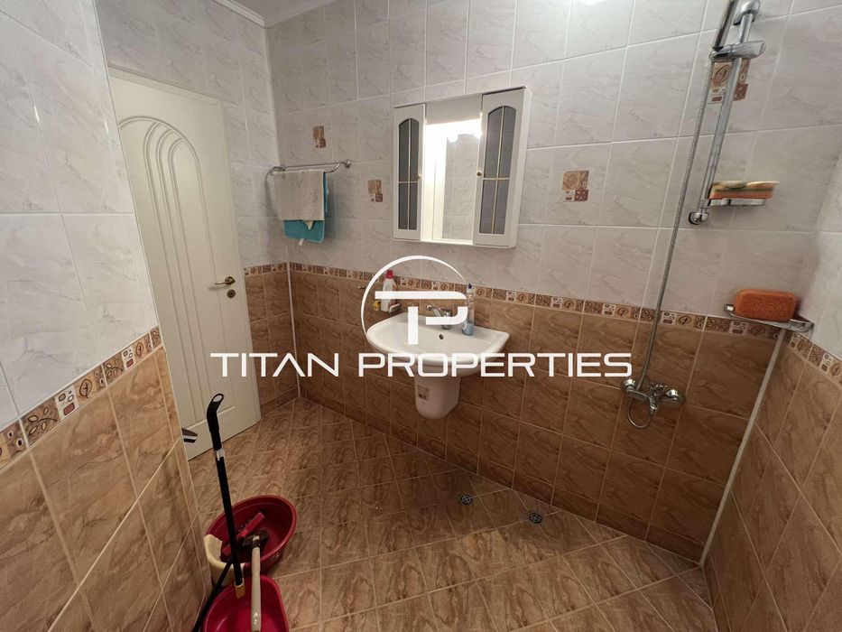 Дава се под наем Тристаен апартамент в Варна, Бриз - 83 кв.м за 613 € - Снимка #9