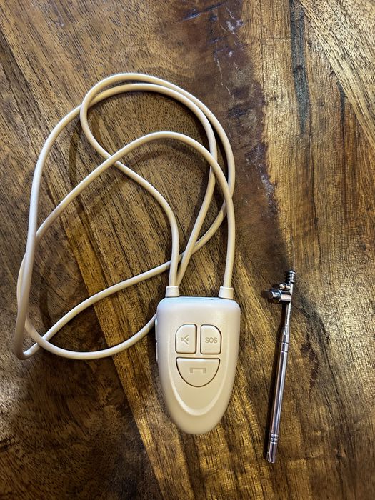 *ПОД НАЕМ* Слушалка за преписване с микрофон.