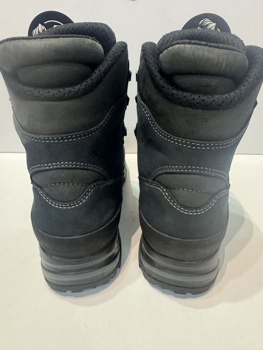 Туристически обувки LOWA TIBET GORE-TEX . Размер 39.5