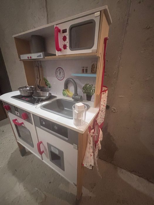 Дервена детска кухня Lidl