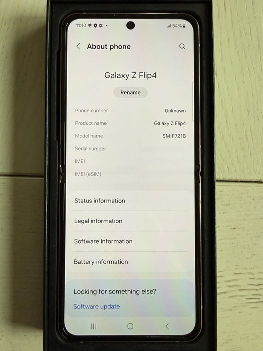 Samsung Z Flip4 с проблем