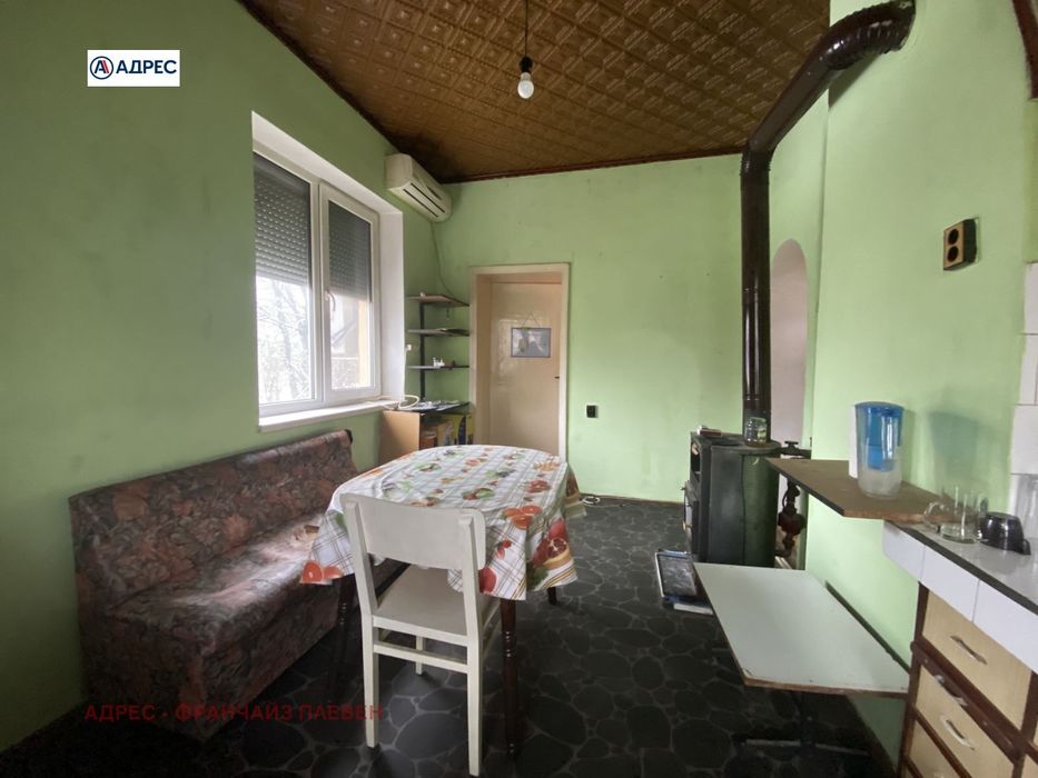 Продава се Двустаен апартамент в Плевен, Широк център - 65 кв.м за 1154 €/кв.м - Снимка #2