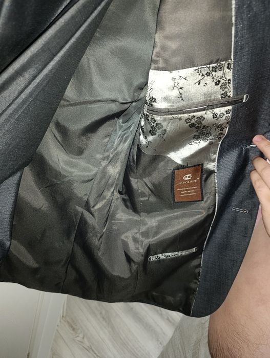 Продам мужской костюм