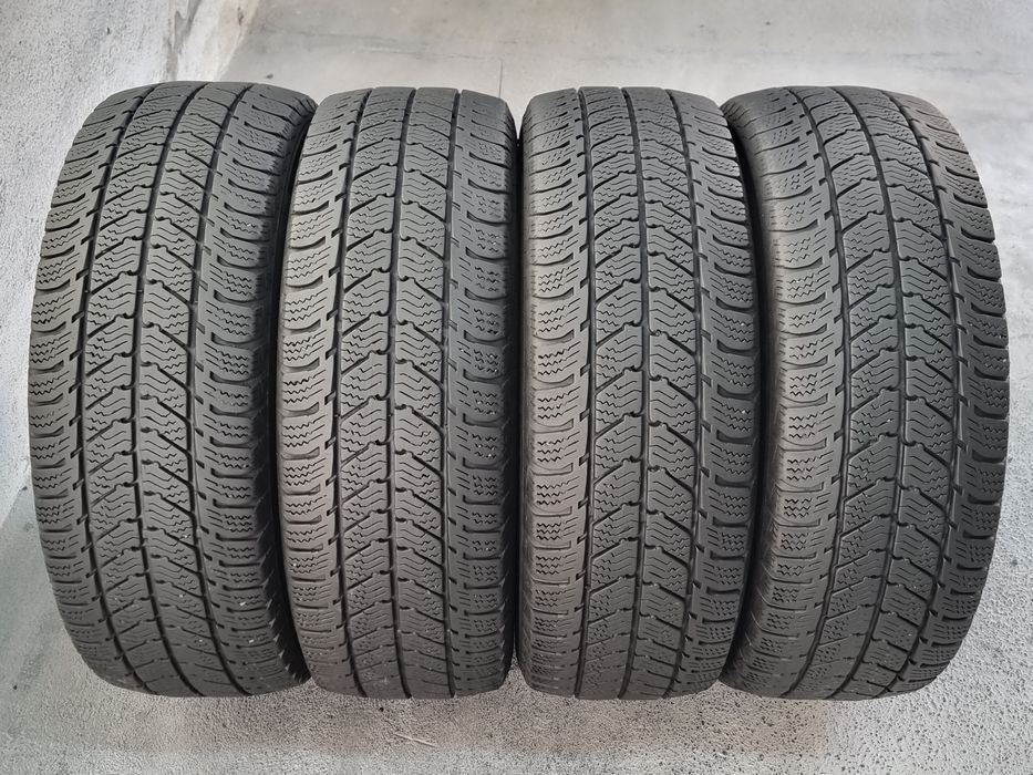 "Dot 24" 215/65/16 C Semperit 4Броя: 420лв 7.2мм