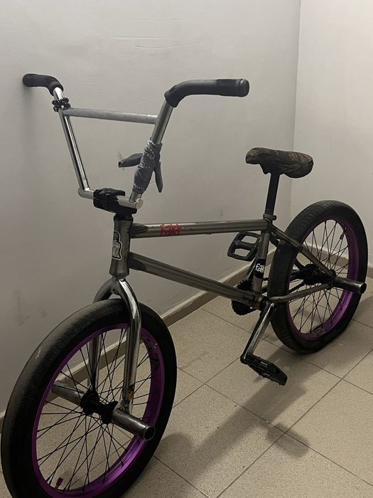 Продам бмх срочно bmx