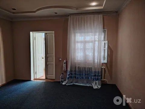 Срочно сдается дом 8 ком,3.5 сот.Юнусабад,под бизнес.