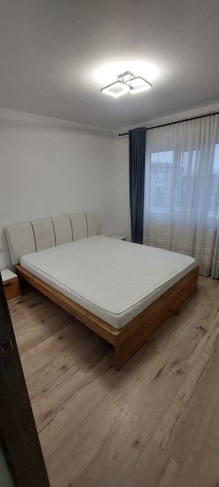 Apartament 3 camere pentru închiriat