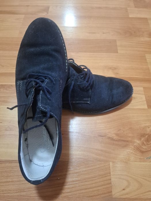 Pantofi barbat din piele intoarsa,potriviti pentru banchet sau ocazii speciale