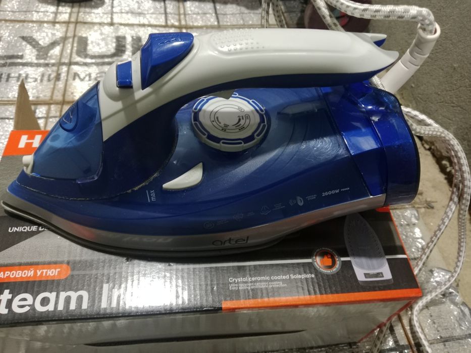 Продам 2 шт утюги не рабочие