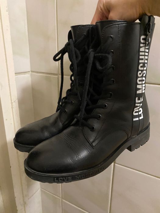 Vand ghete piele Love Moschino originale