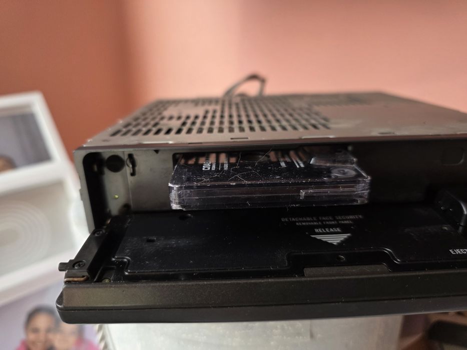 Продавам Pioneer keh-p9200rds