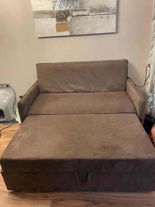 Разтегателен диван