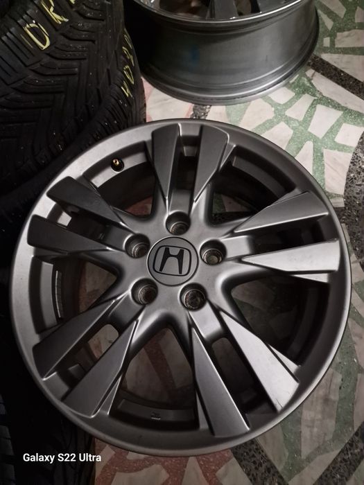 HONDA 17 цола  оригинални  Внос от Германия Замъка Ямбол