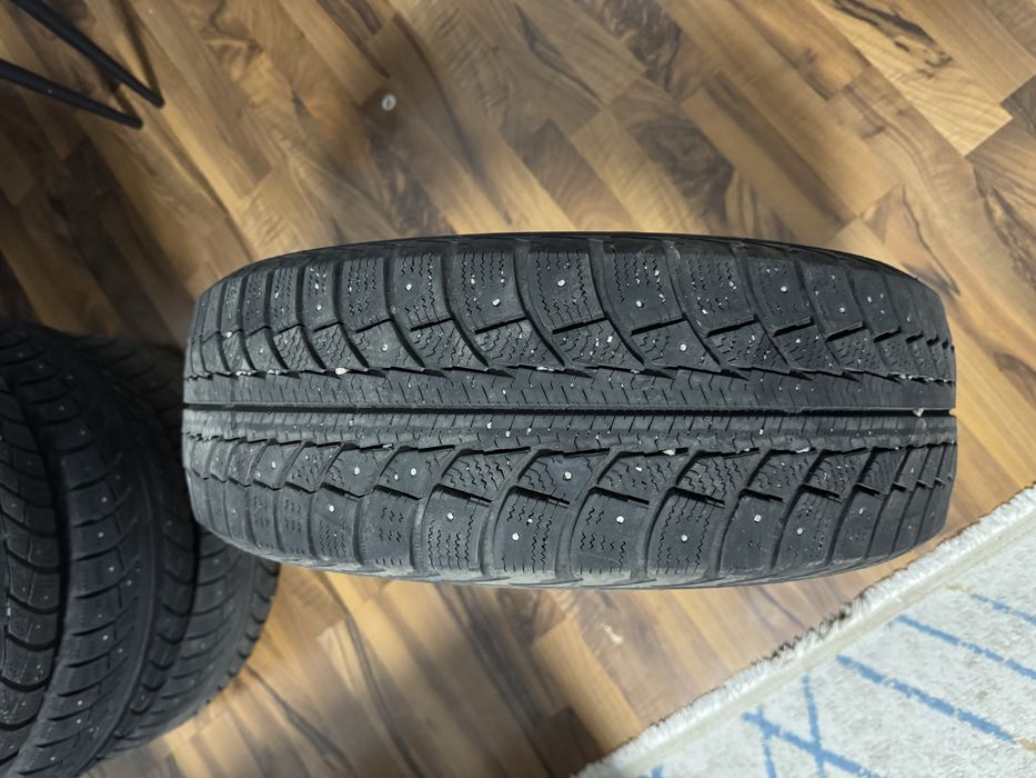 Продам зимние шины R 15