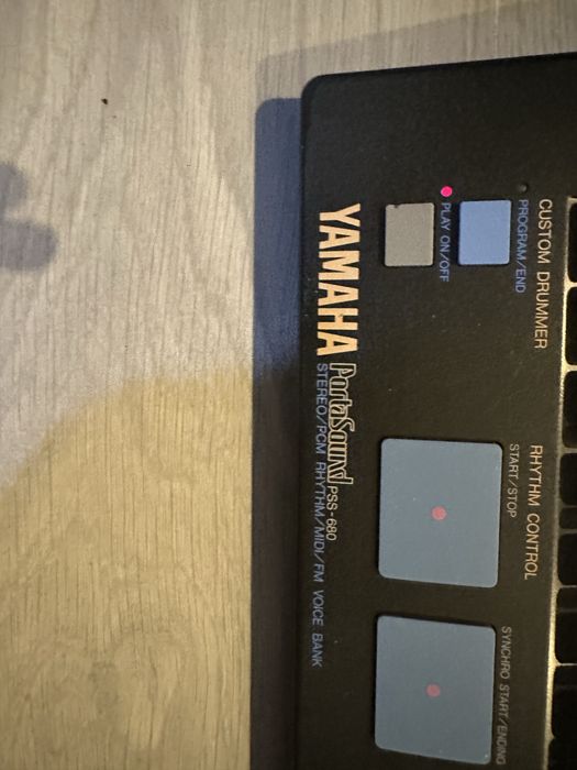 Yamaha PortaSound Pss-680