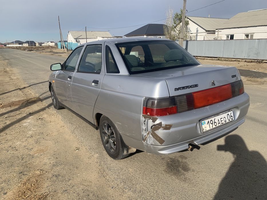 ваз2110 сатылады 2007 ж 8кл гур бар