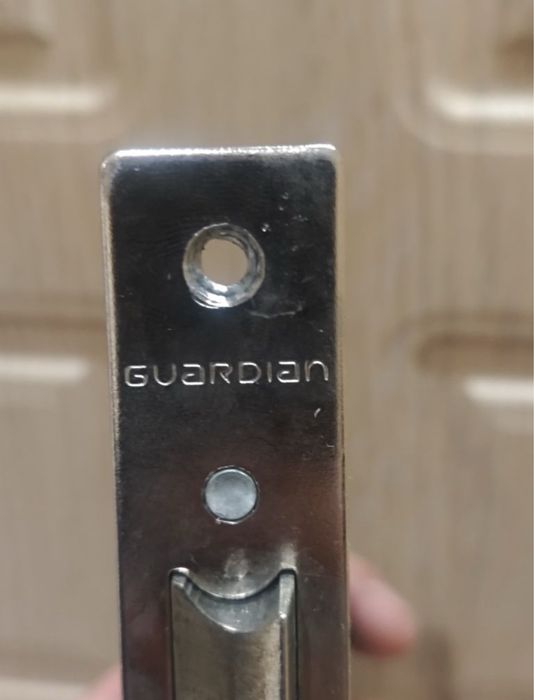 Замок для входной двери Guardian