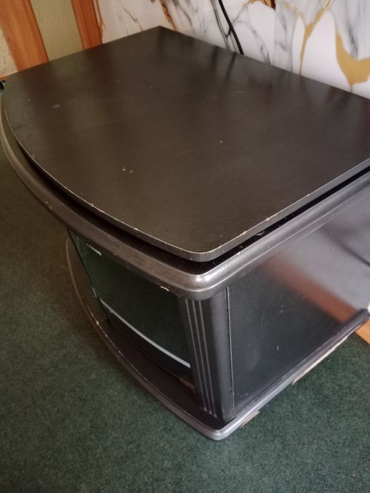 Отдам тумбу под телевизор