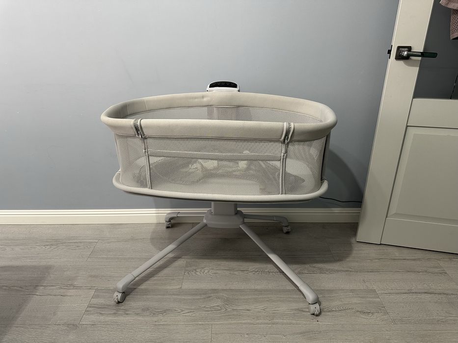 Продам кроватку-манеж