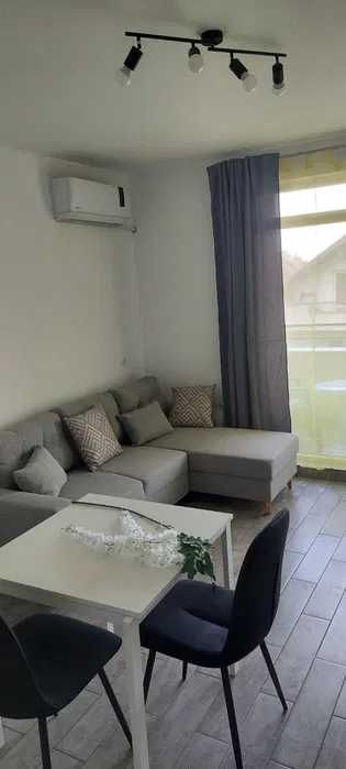 Дава се под наем Едностаен апартамент в Бургас, Меден рудник - зона А - 40 кв.м за 102 € - Снимка #2