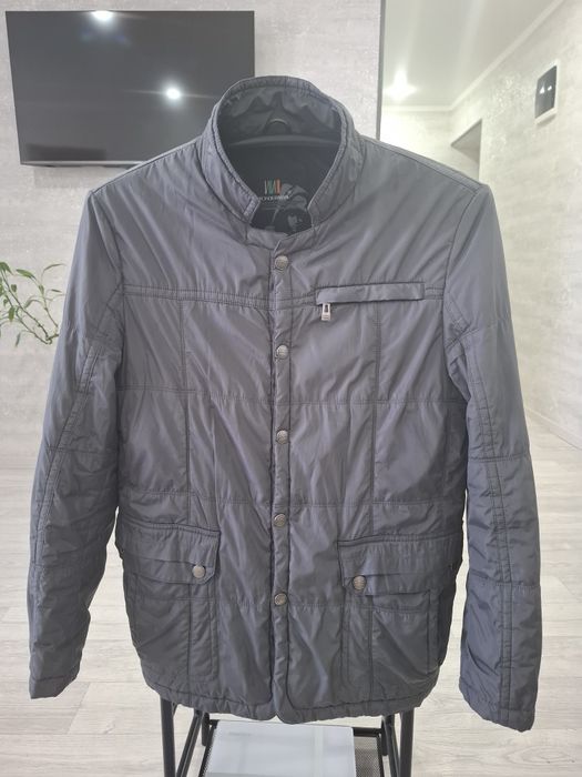 Классическая куртка размер М (48)