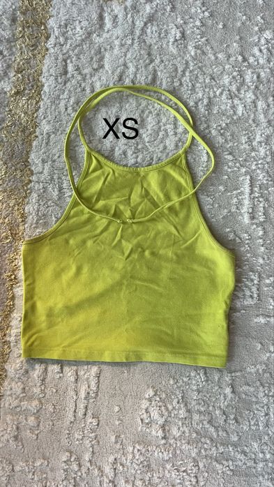 ЛОТ от топове на марките Pull and Bear и Bershka